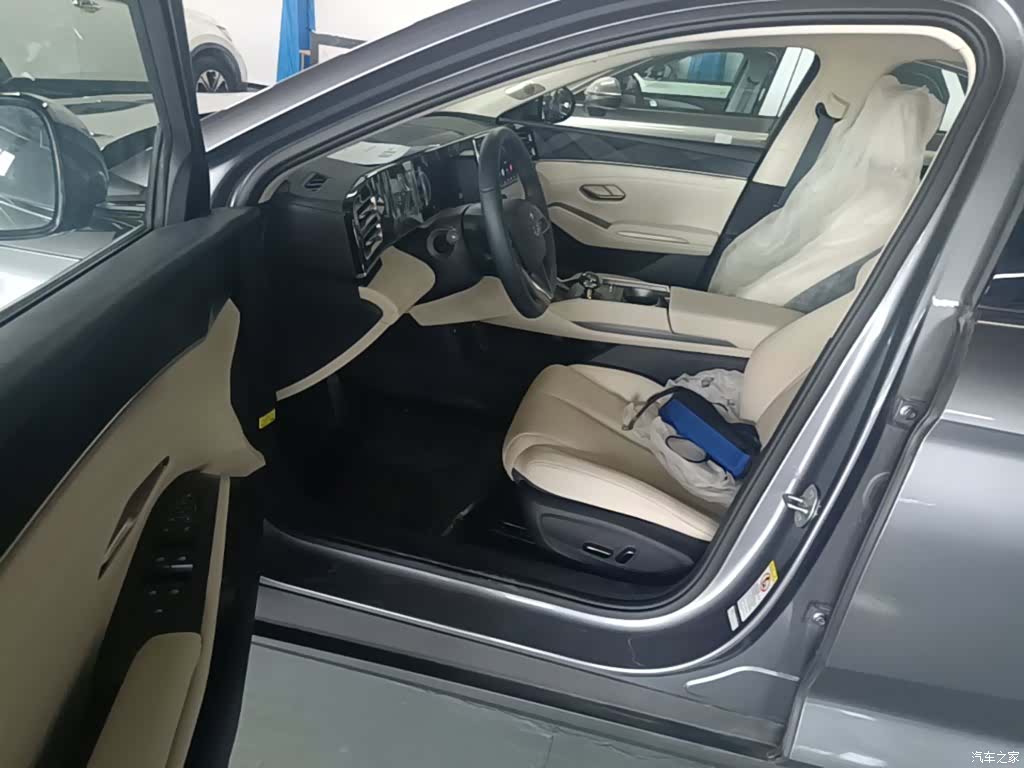 BYD Qin, 2025 15