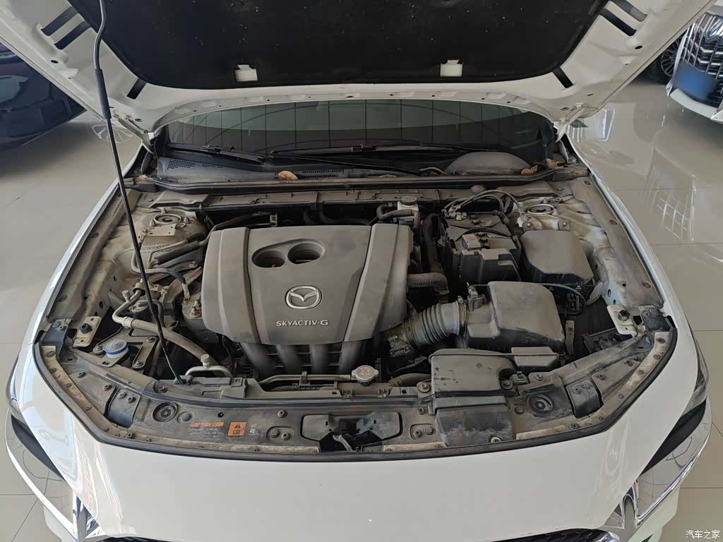 Mazda Mazda3, 2022 16