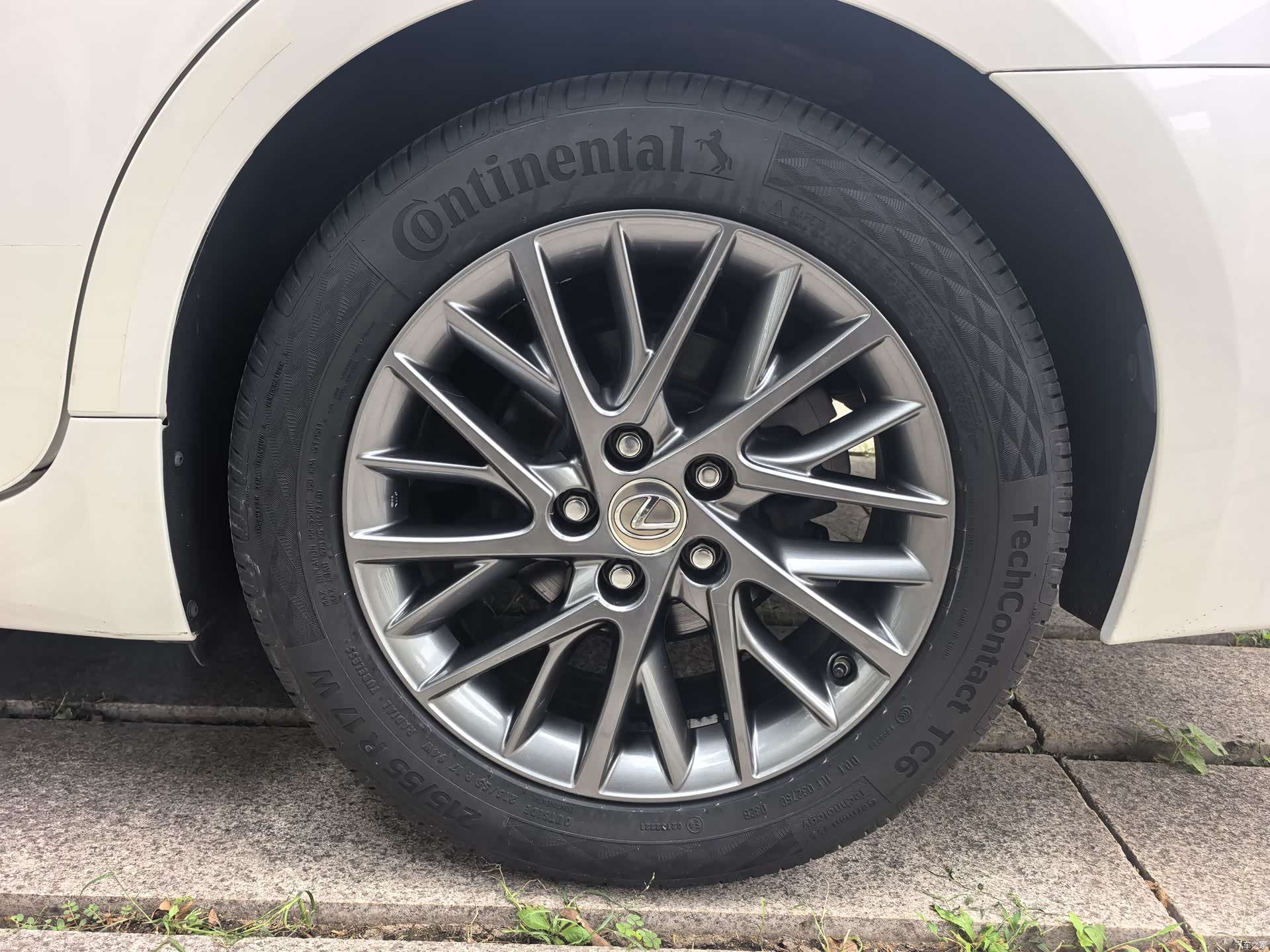 Lexus ES, 2018 4