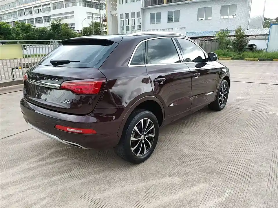 Zotye SR7