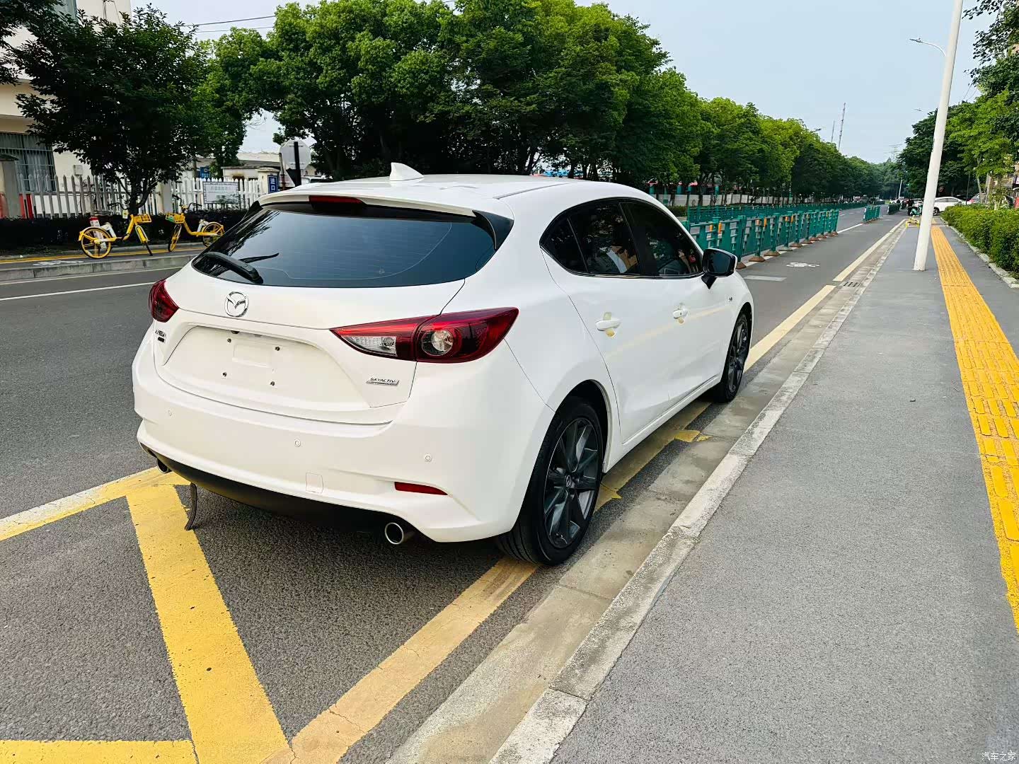 Mazda Mazda3, 2017 7