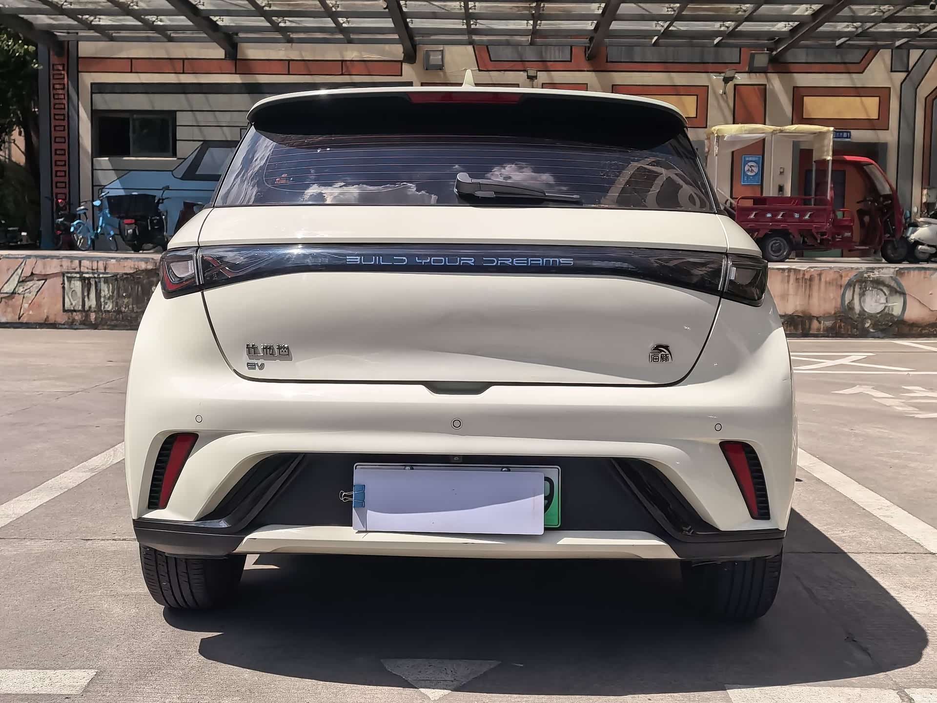 BYD Dolphin, 2023 16