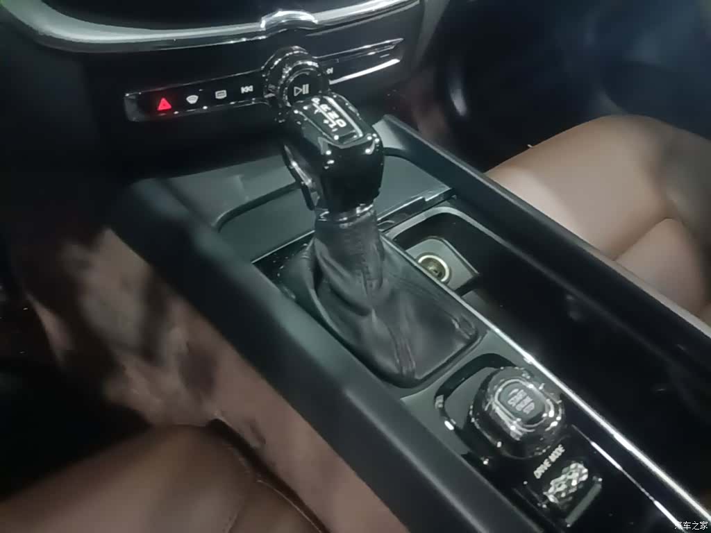 Volvo XC60, 2021 14