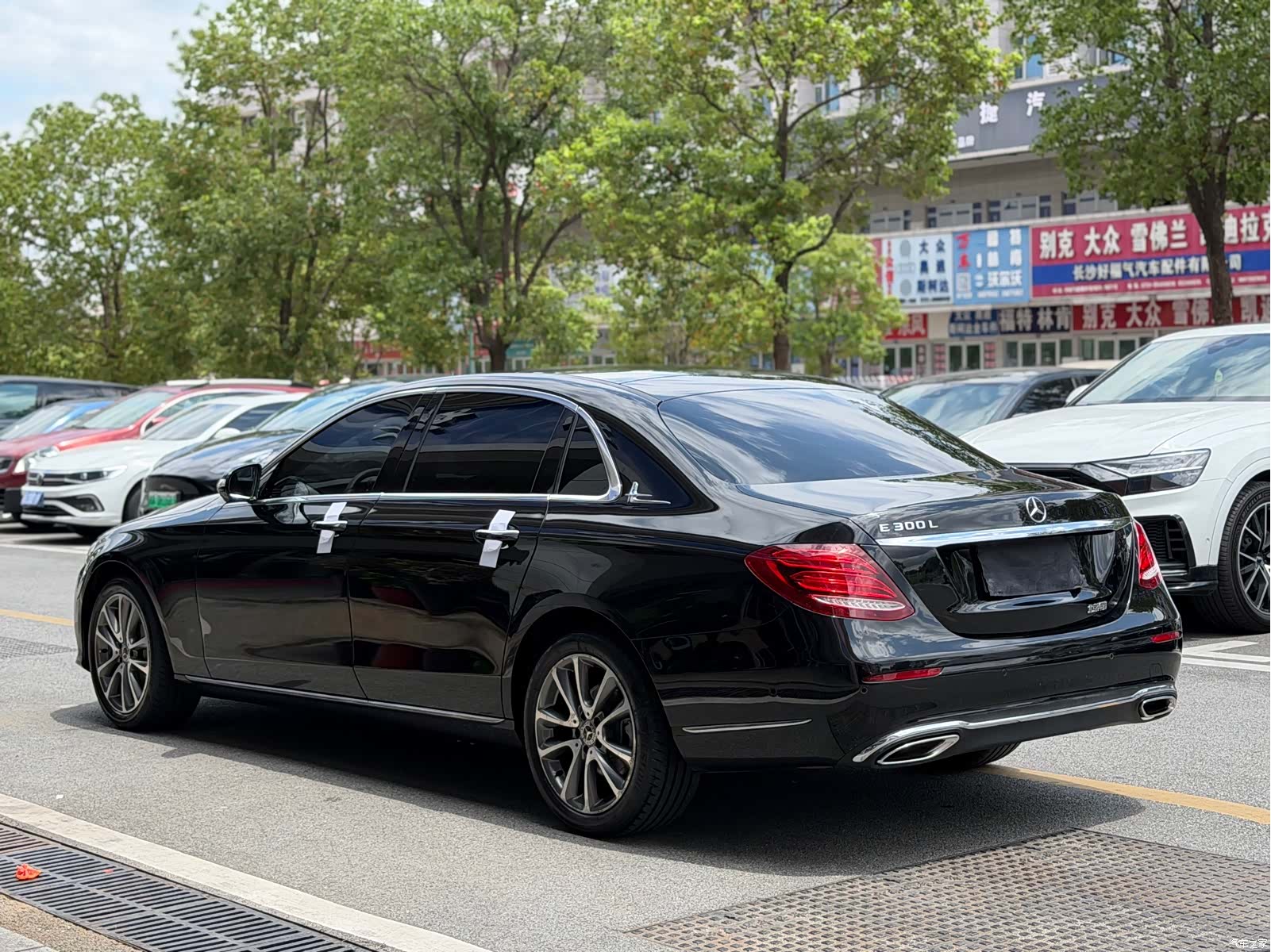 Mercedes-Benz E-Class, 2019 13
