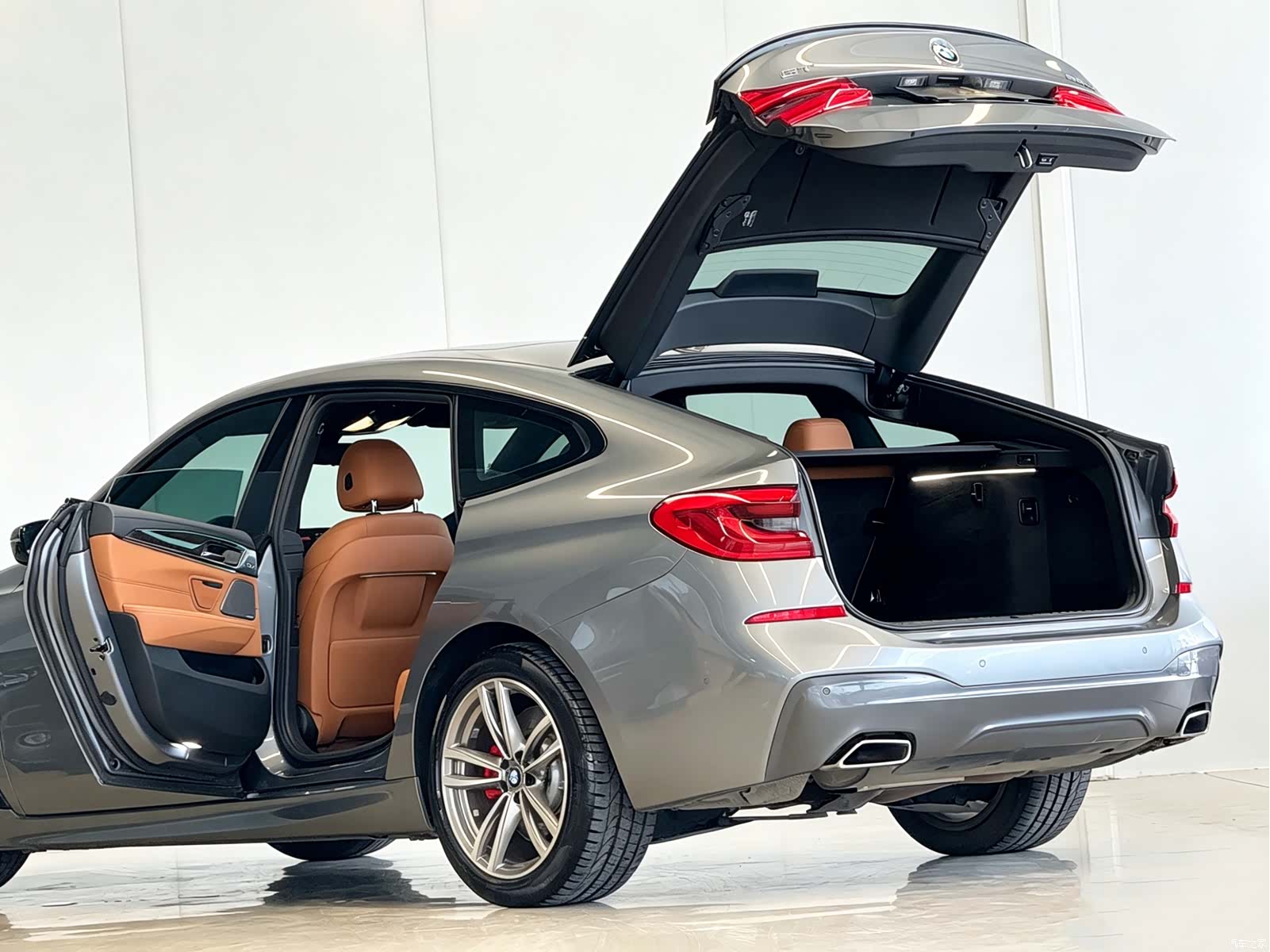 BMW 6 Series GT, 2018 12