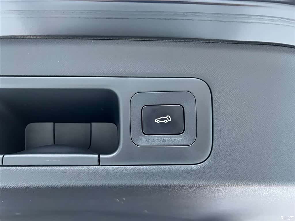 Trumpchi M8, 2025 29