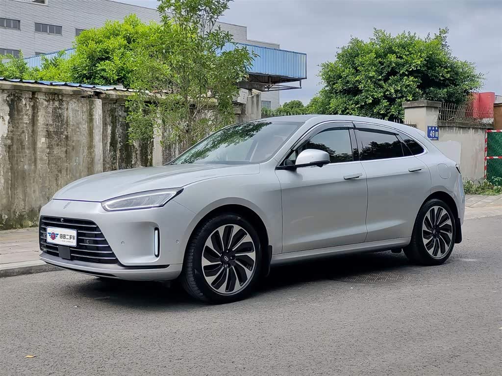 AITO M5