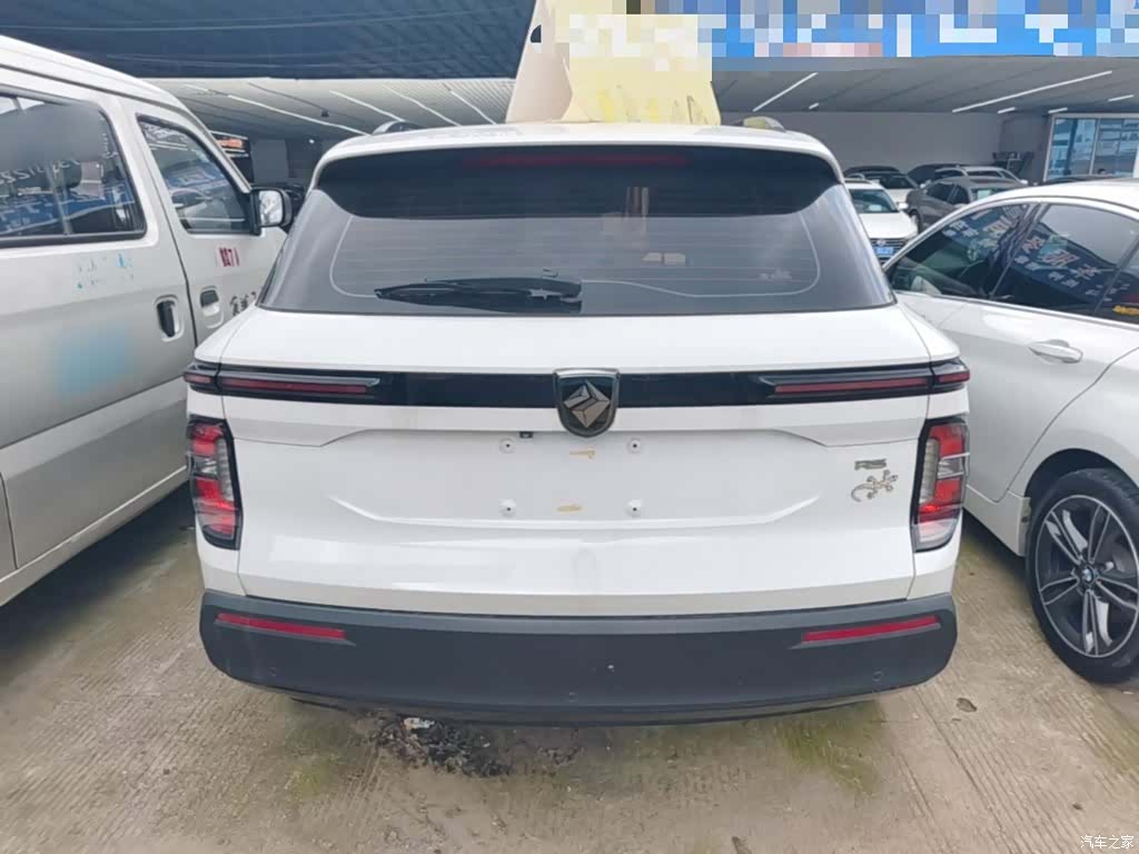 Wuling RS-3, 2019 6