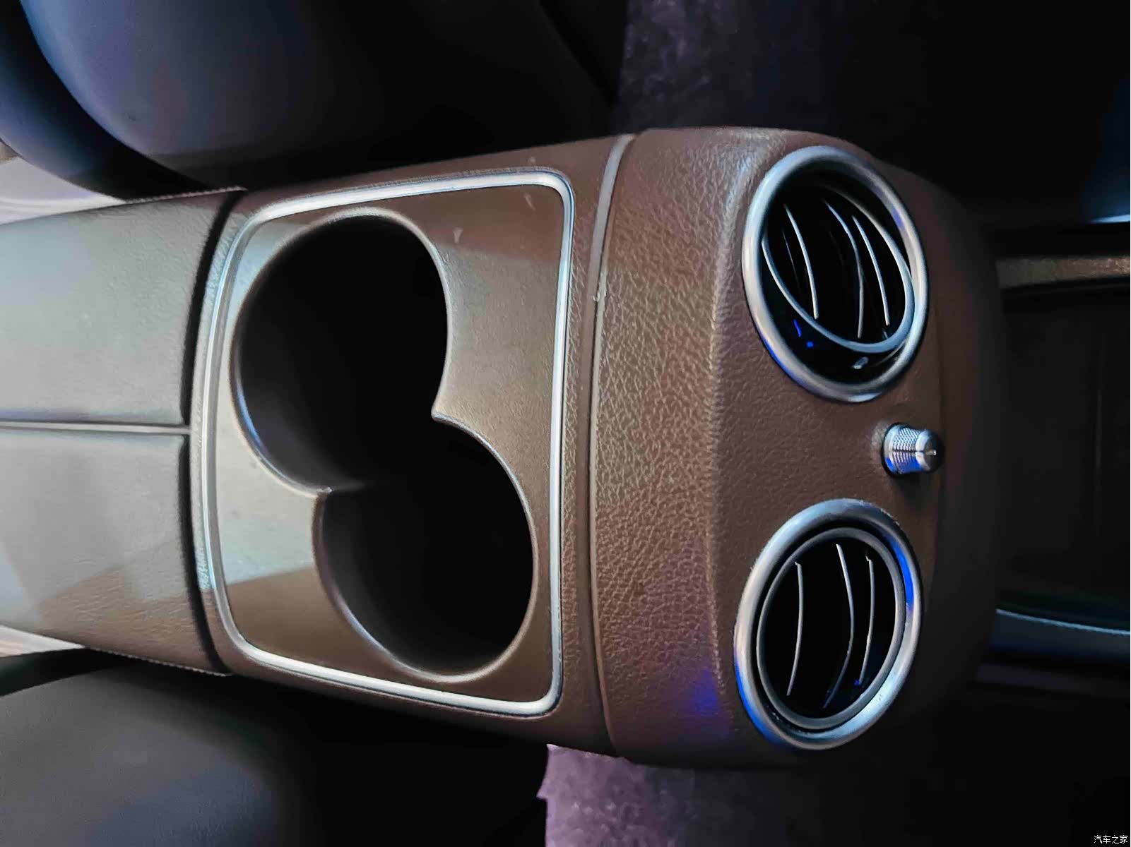 Mercedes-Benz E-Class, 2019 16