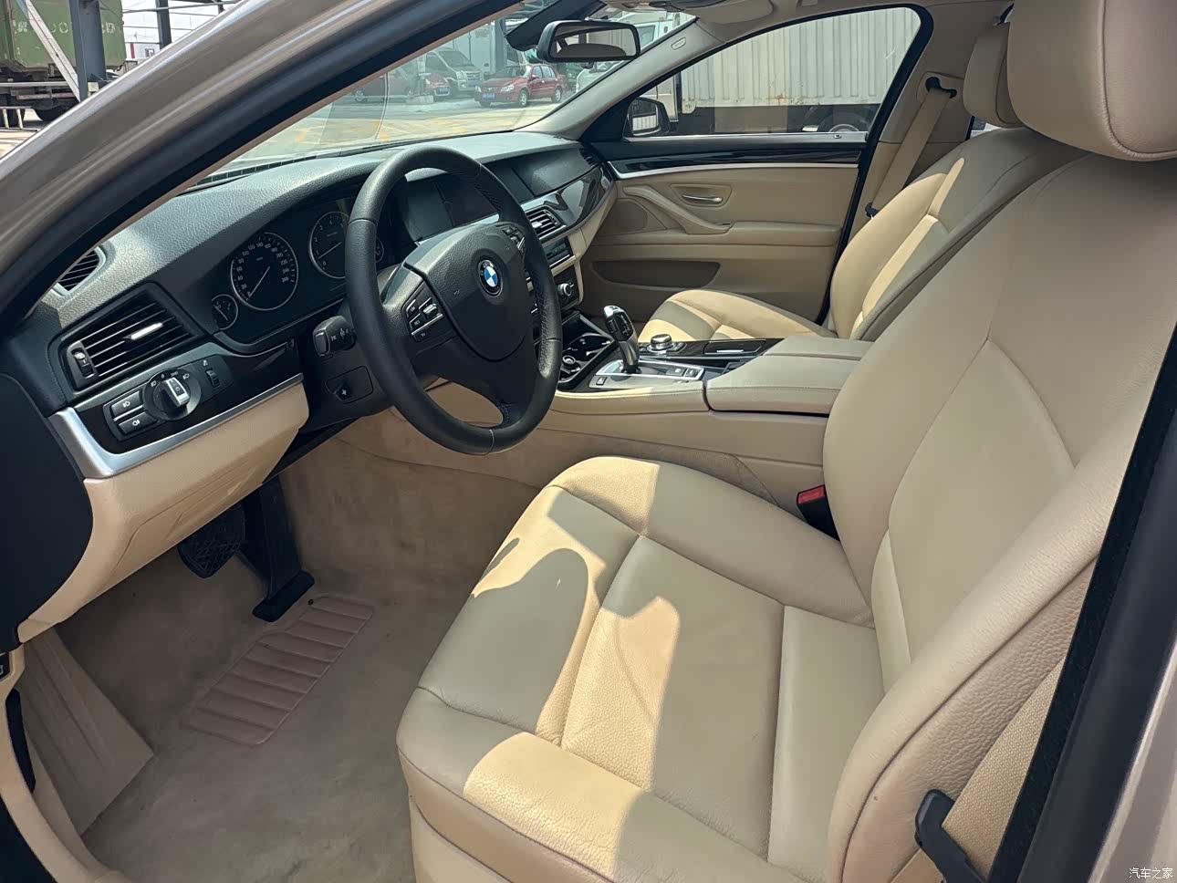 BMW 5 Series, 2012 9