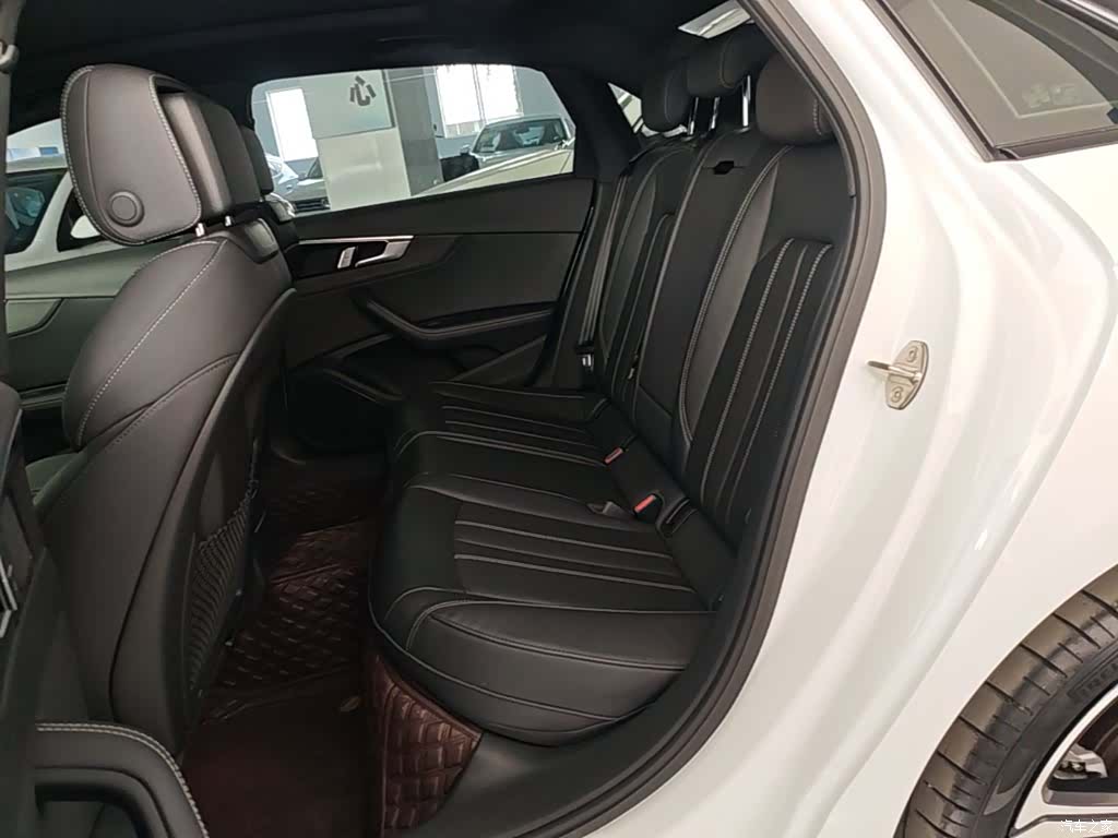 Audi A4L, 2024 17