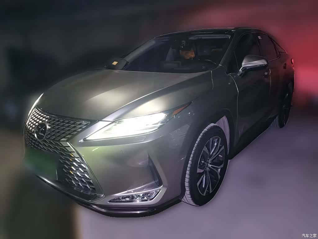 Lexus RX, 2022 1