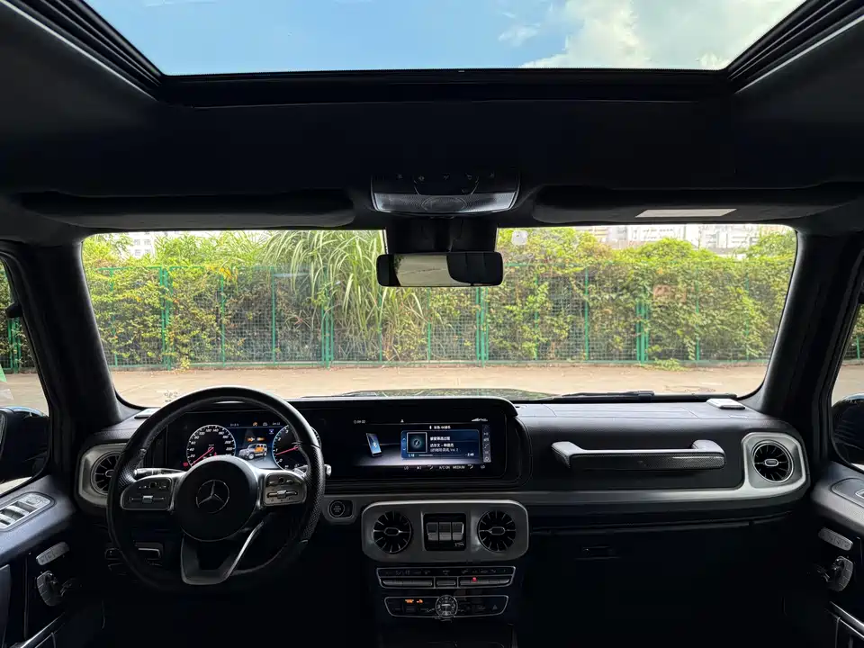 Mercedes-Benz G-class