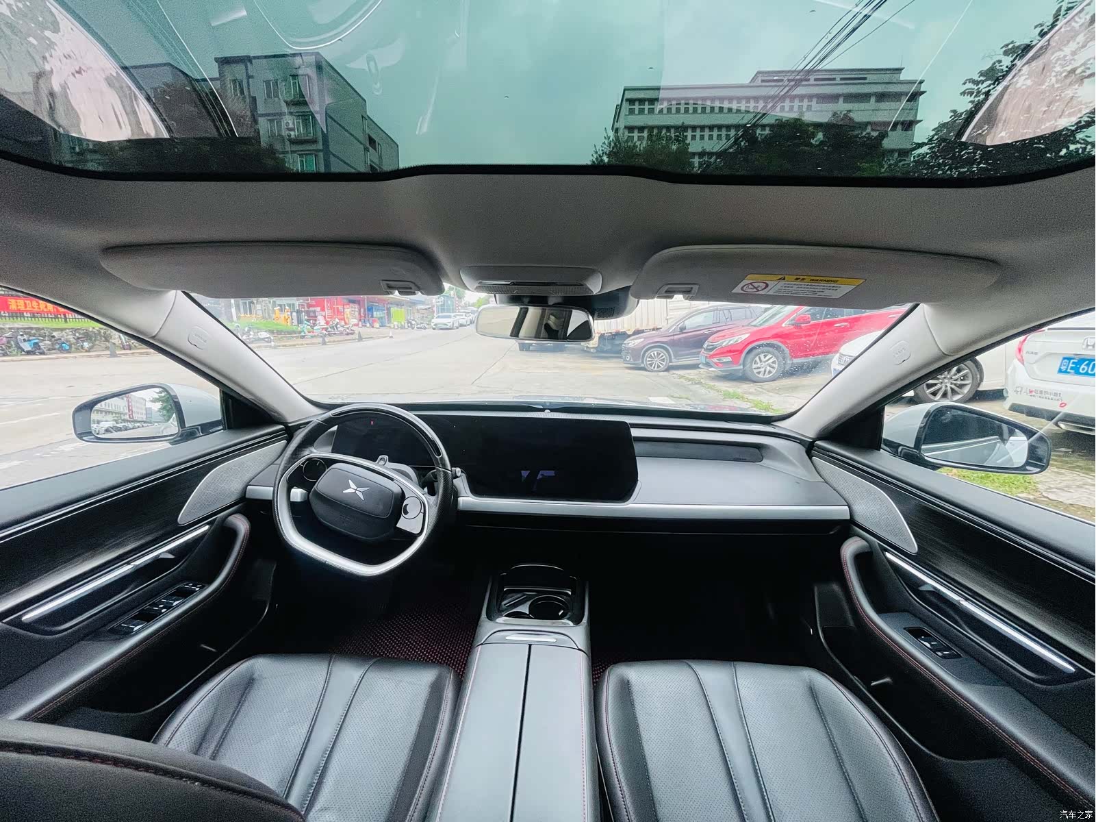 Xpeng P7, 2022 все фото