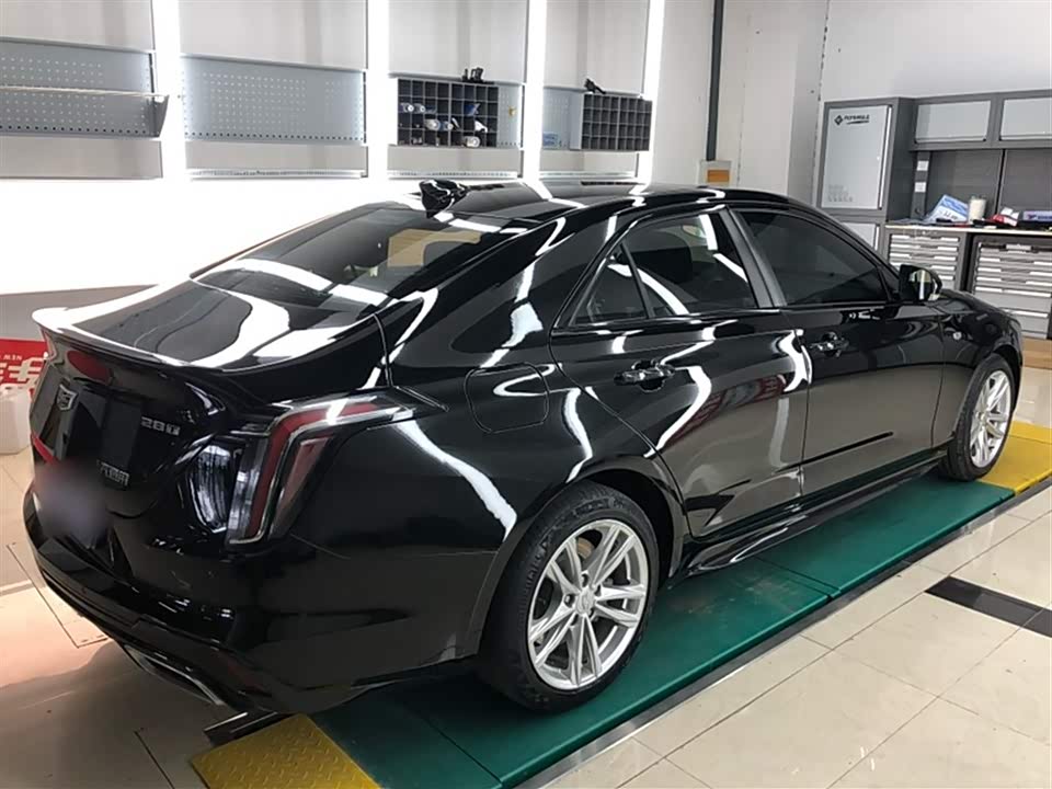Cadillac CT4