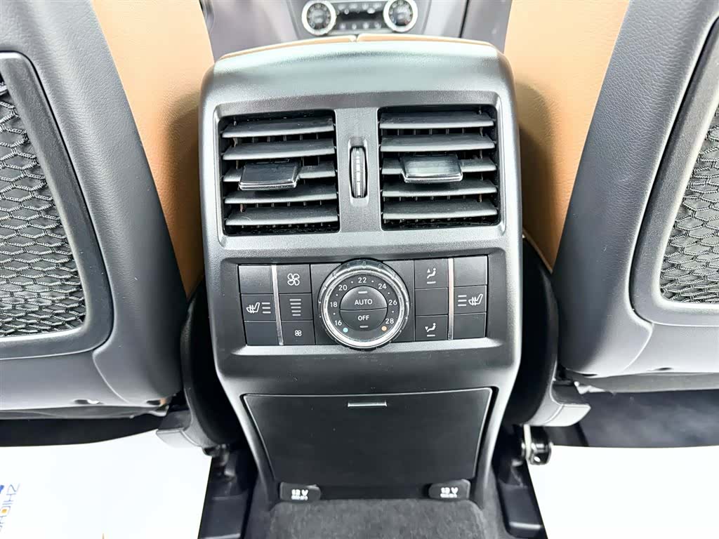 Mercedes-Benz GLS, 2018 18