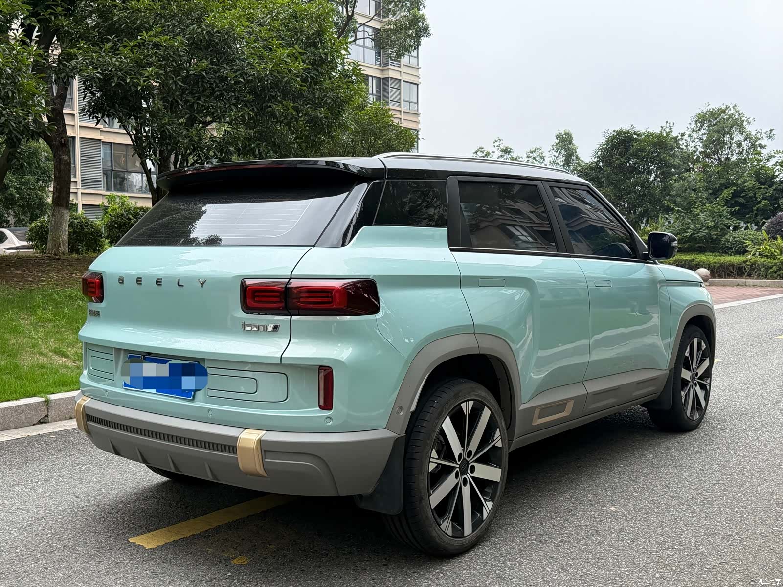 Geely Icon, 2023 14