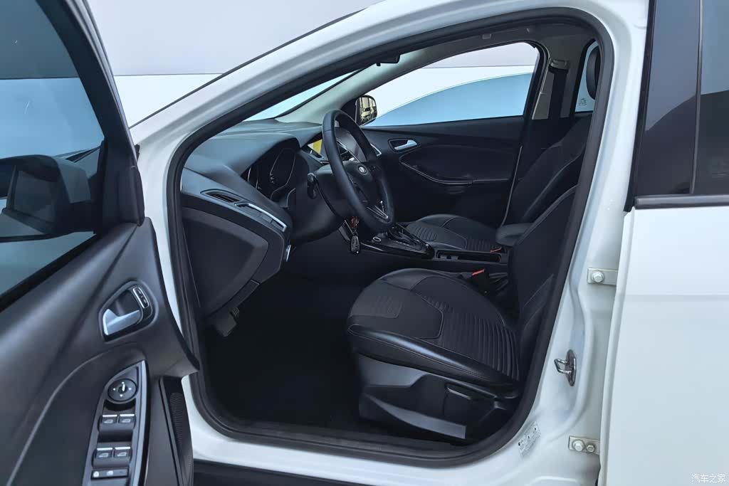 Ford Focus, 2016 9