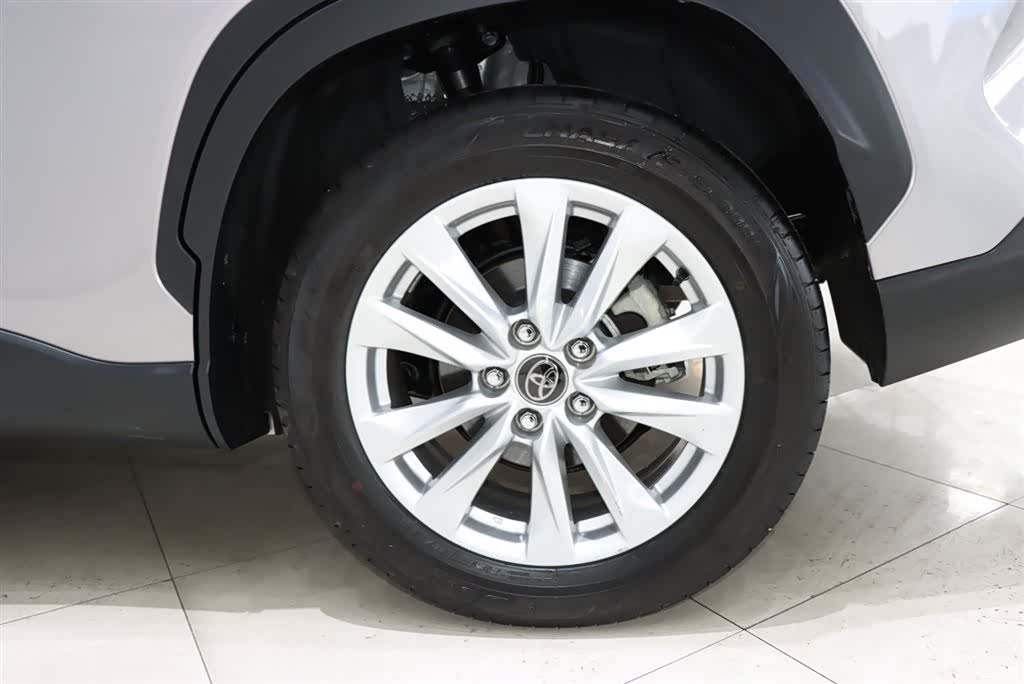 Toyota Corolla, 2025 16