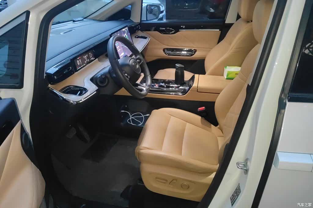 Trumpchi E8, 2024 9