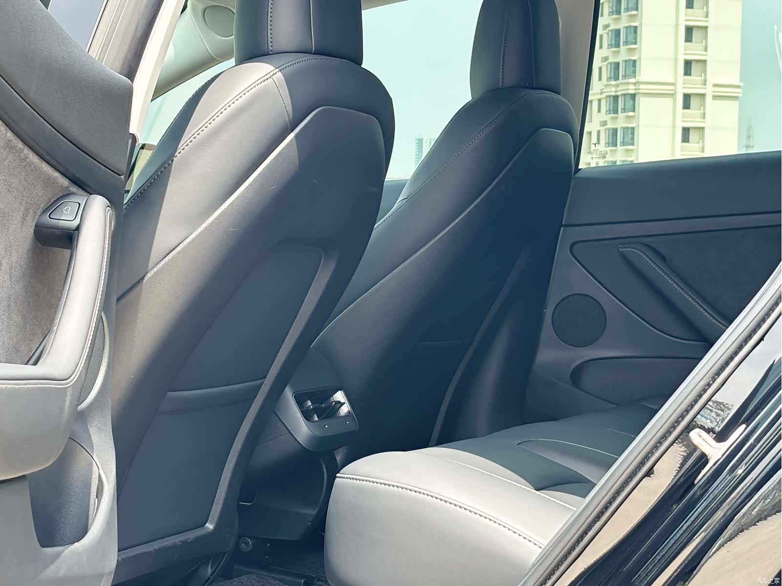 Tesla Model 3, 2022 6