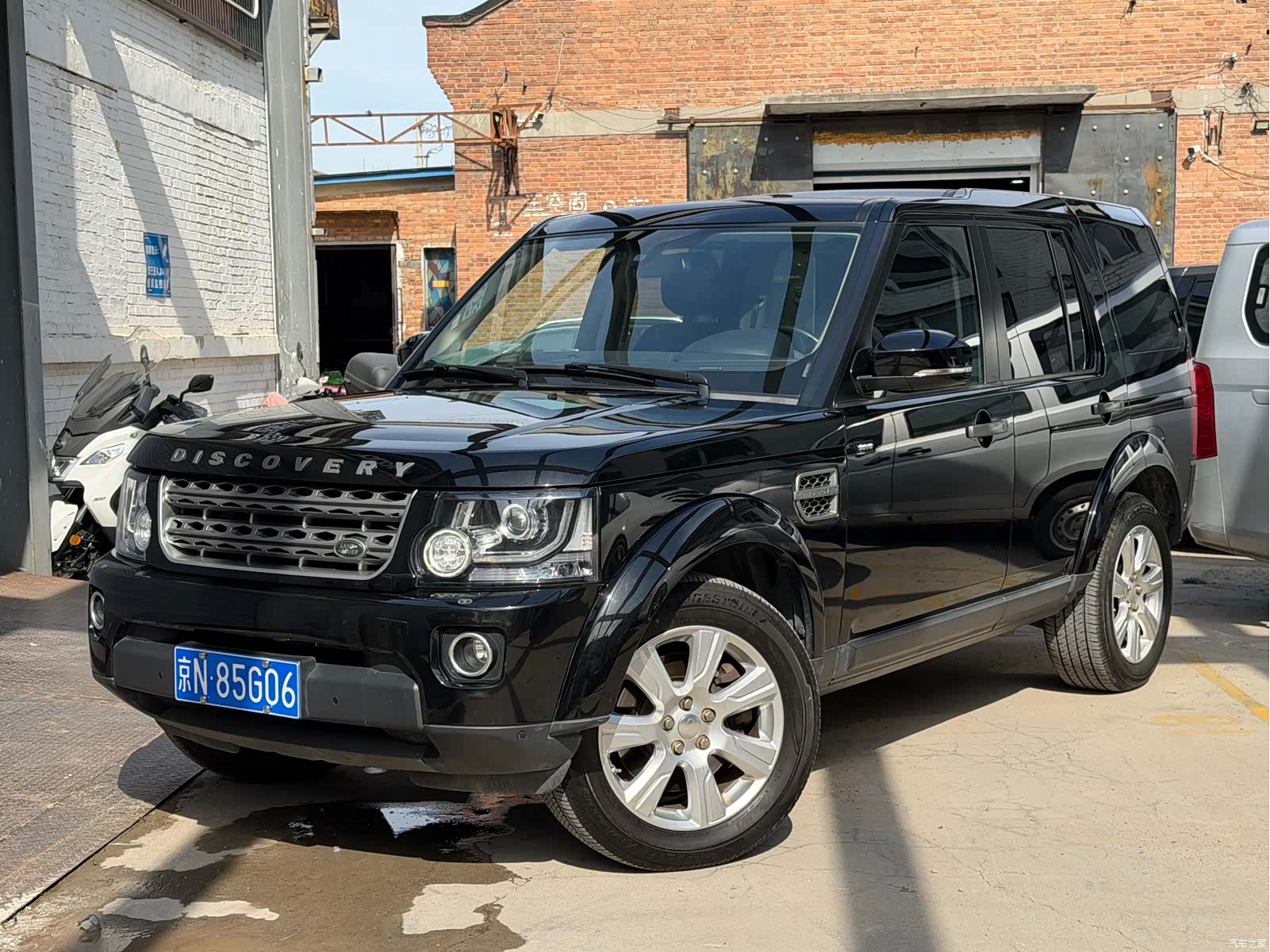 Land Rover Discovery, 2014 1