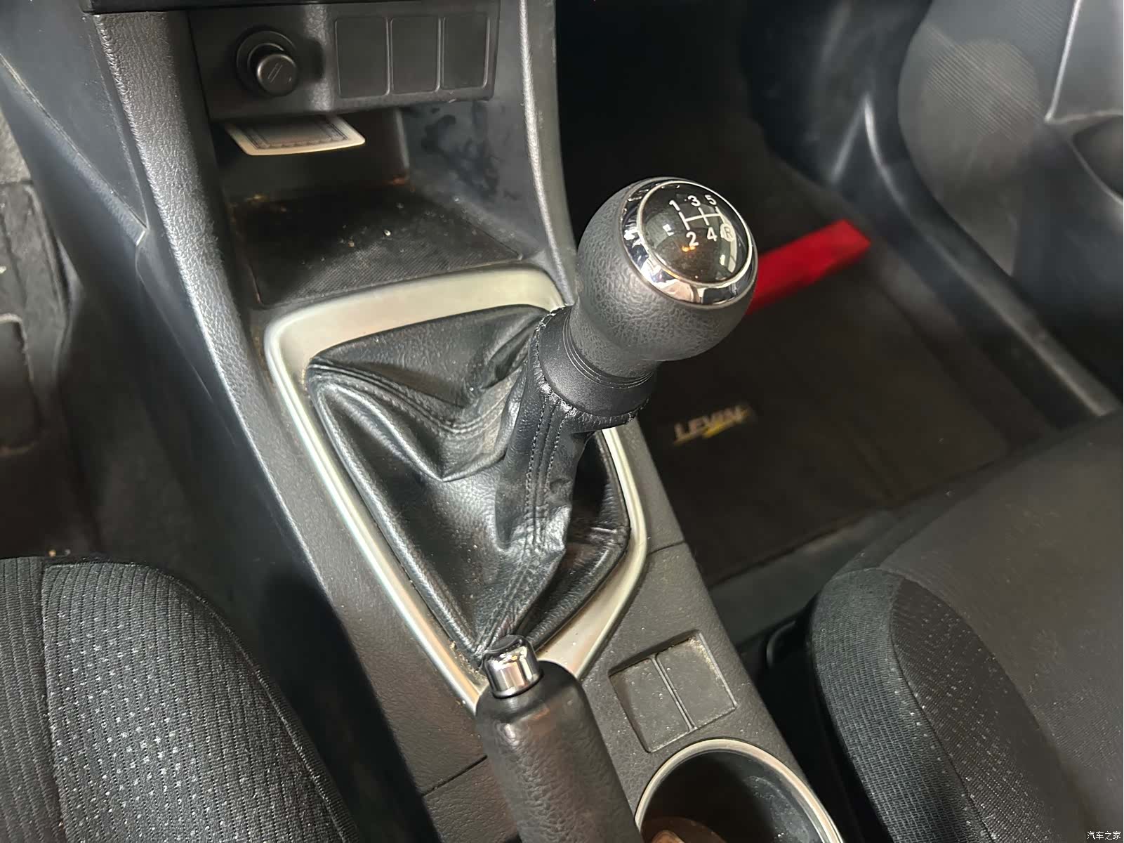 Toyota Levin, 2015 все фото