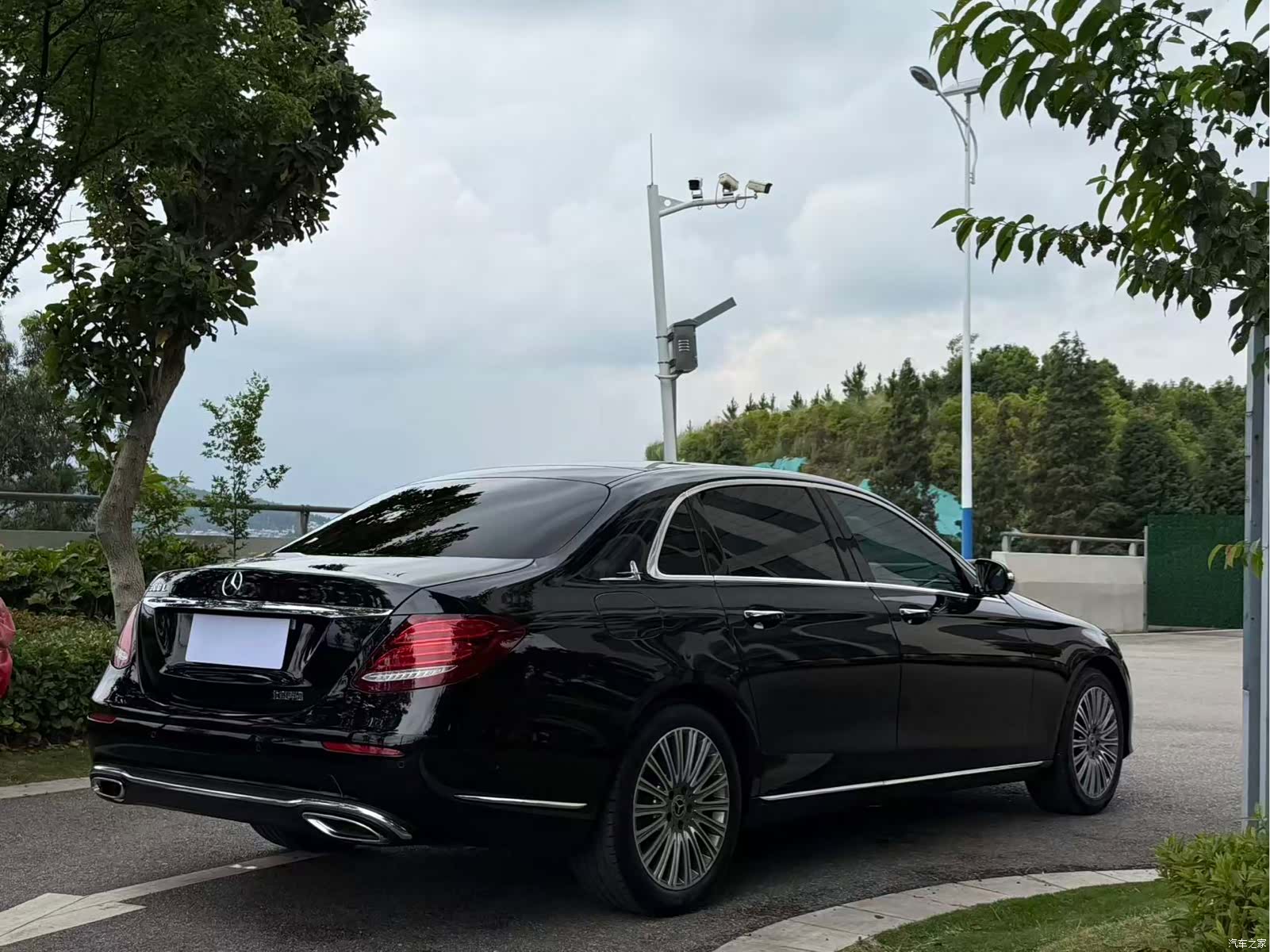 Mercedes-Benz E-Class, 2020 4