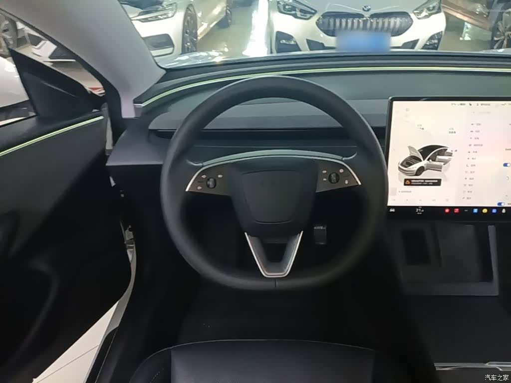 Tesla Model 3, 2024 11