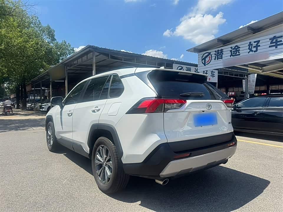 Toyota RAV4 Rongfang