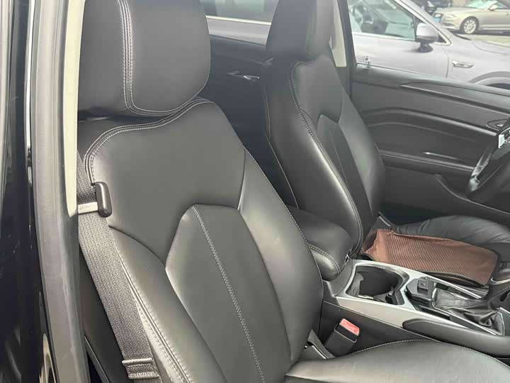 Cadillac SRX 2014 3.0L Комфорт