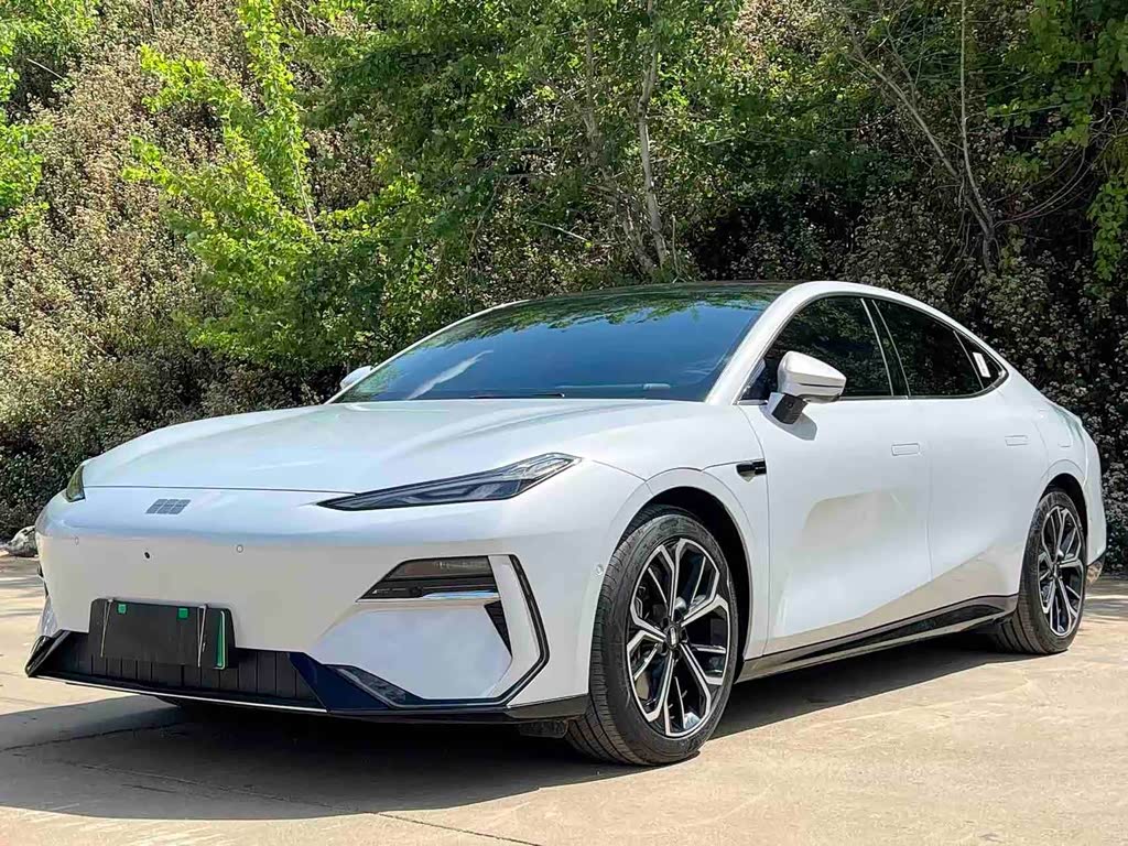 Geely Galaxy E8