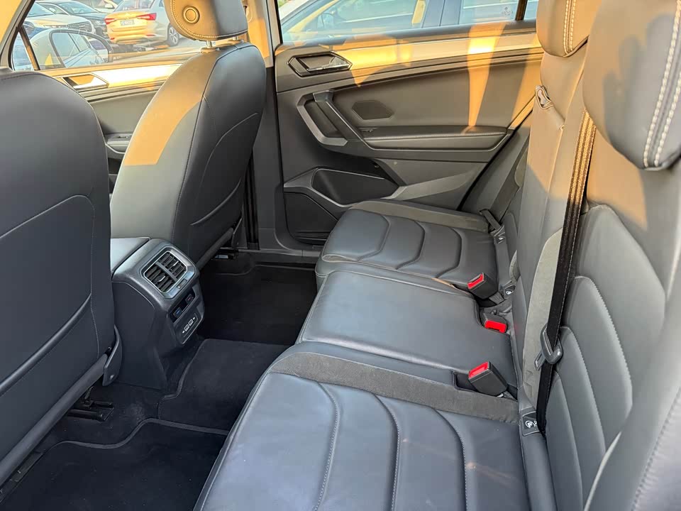 Volkswagen Tiguan L Volkswagen Tiguan L