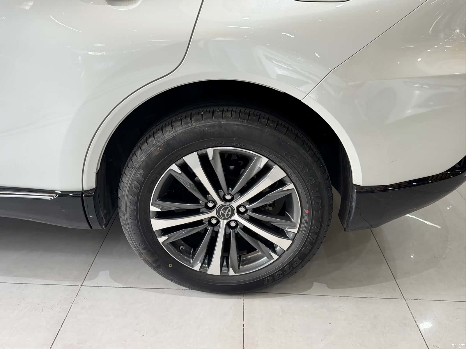 Toyota Venza, 2023 33