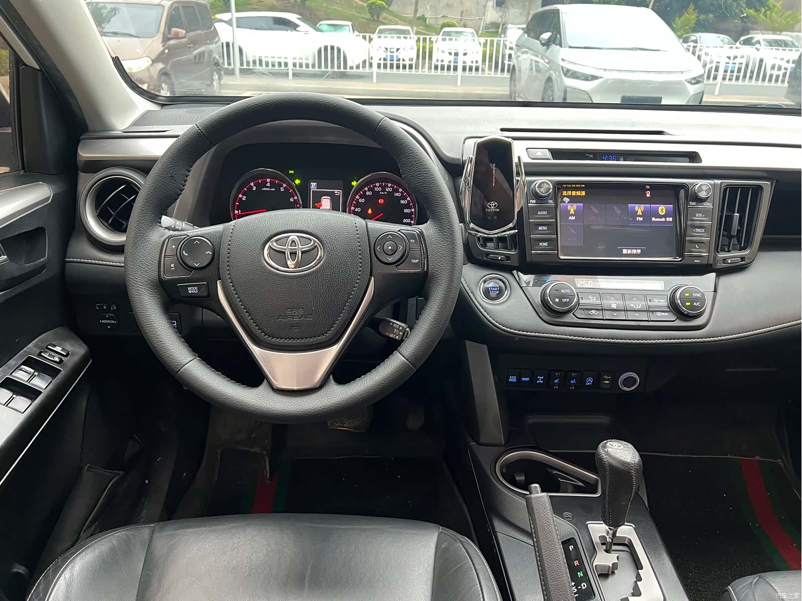 Toyota RAV4, 2017 8