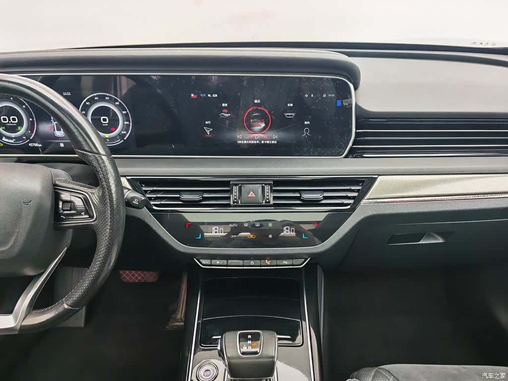 Hongqi HS5, 2022 12