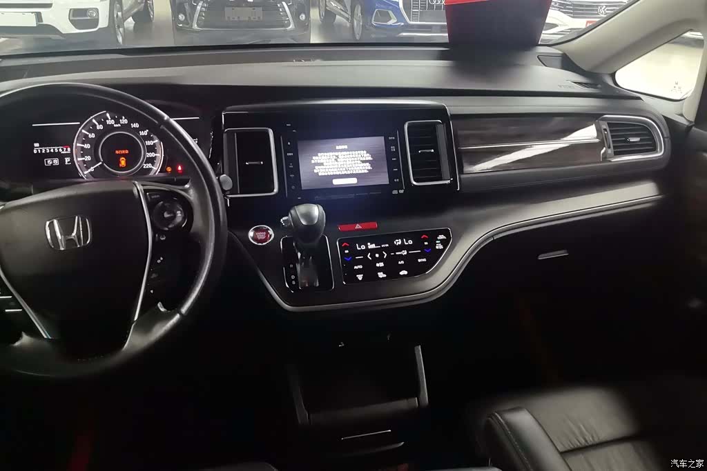 Honda Elysion, 2018 13