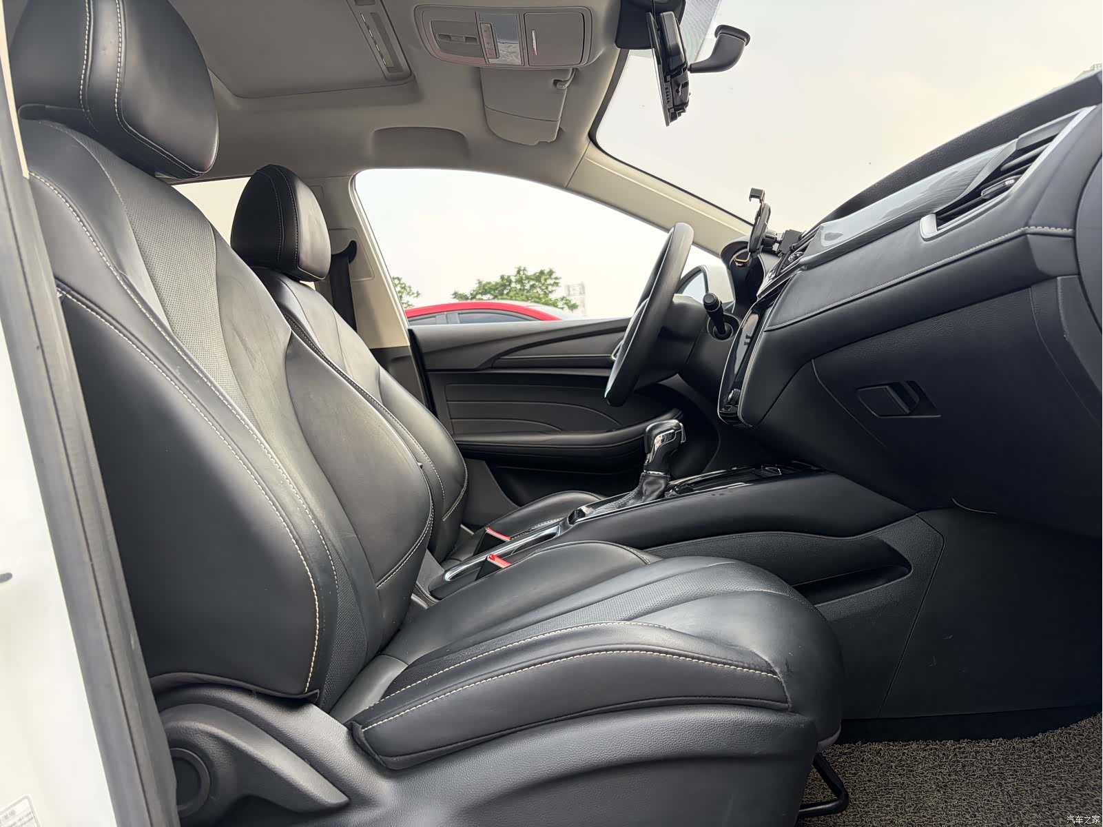 Roewe i5, 2021 12