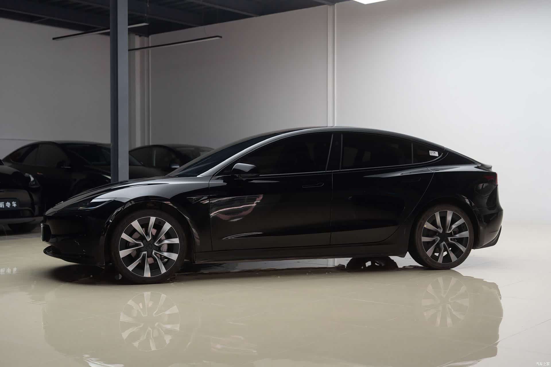 Tesla Model 3, 2023 3