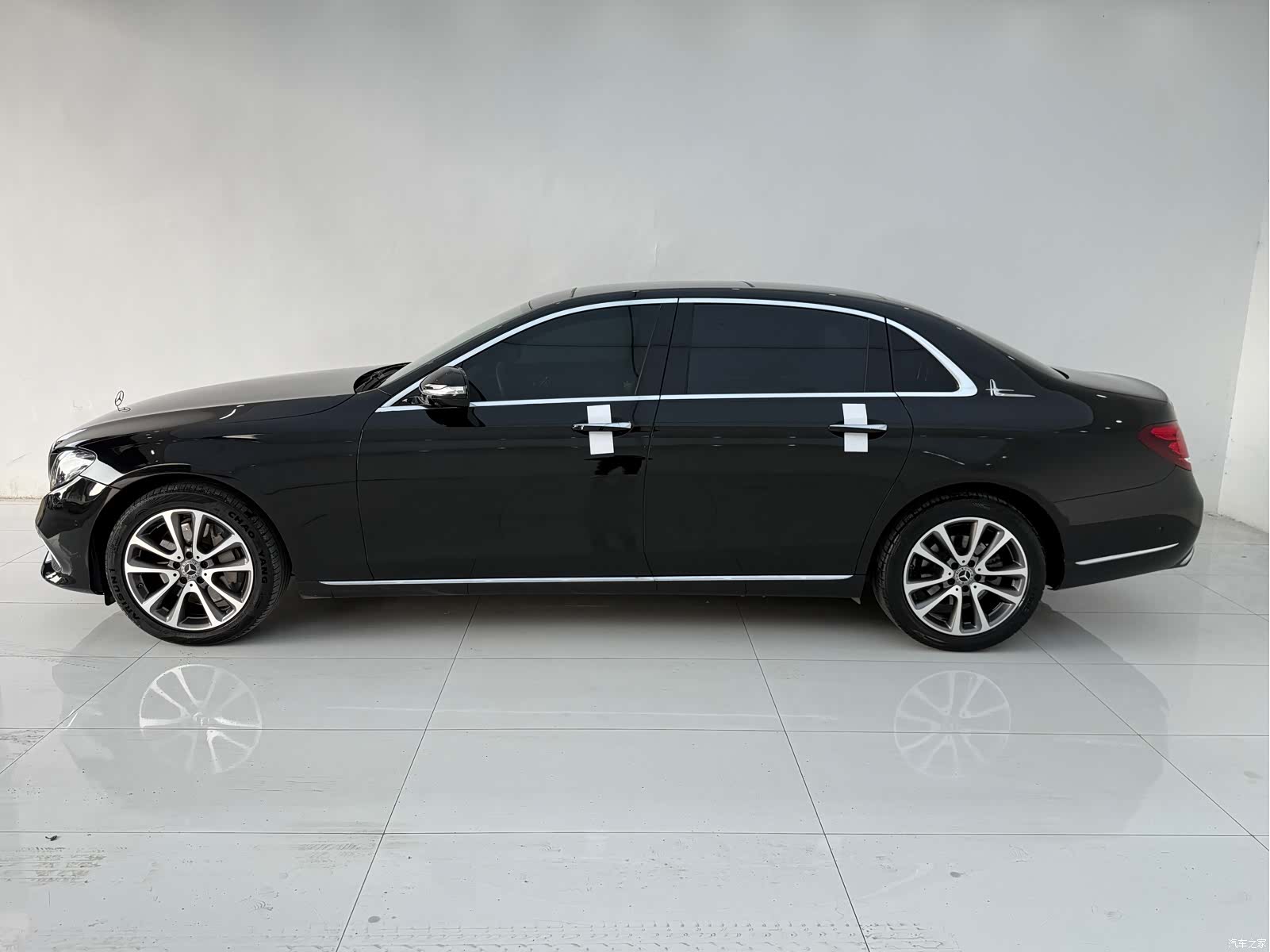 Mercedes-Benz E-Class, 2019 4