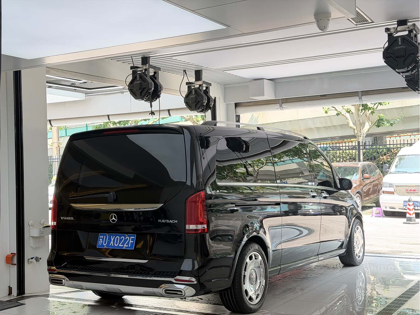 Mercedes-Benz V-Class, 2023 4