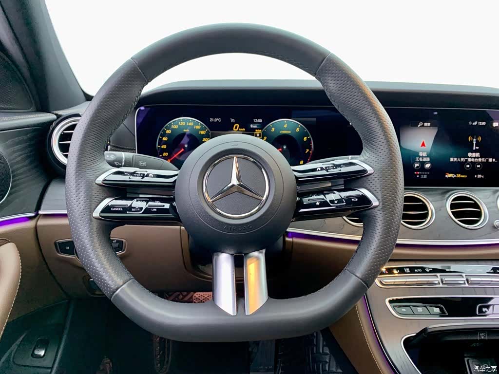 Mercedes-Benz E-Class, 2023 19