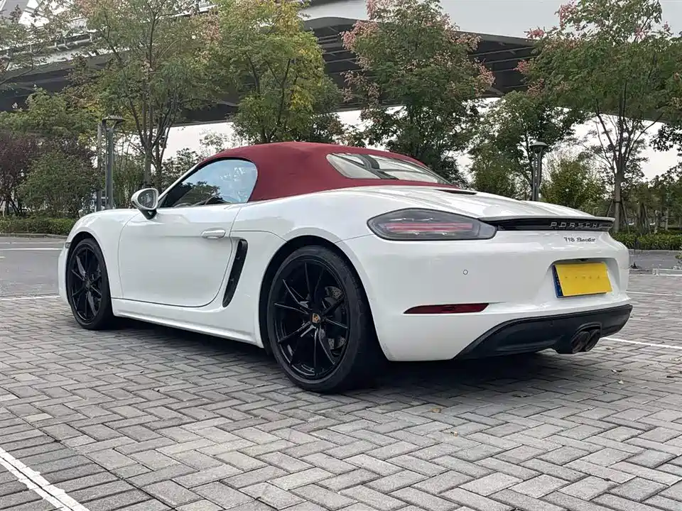 Porsche 718