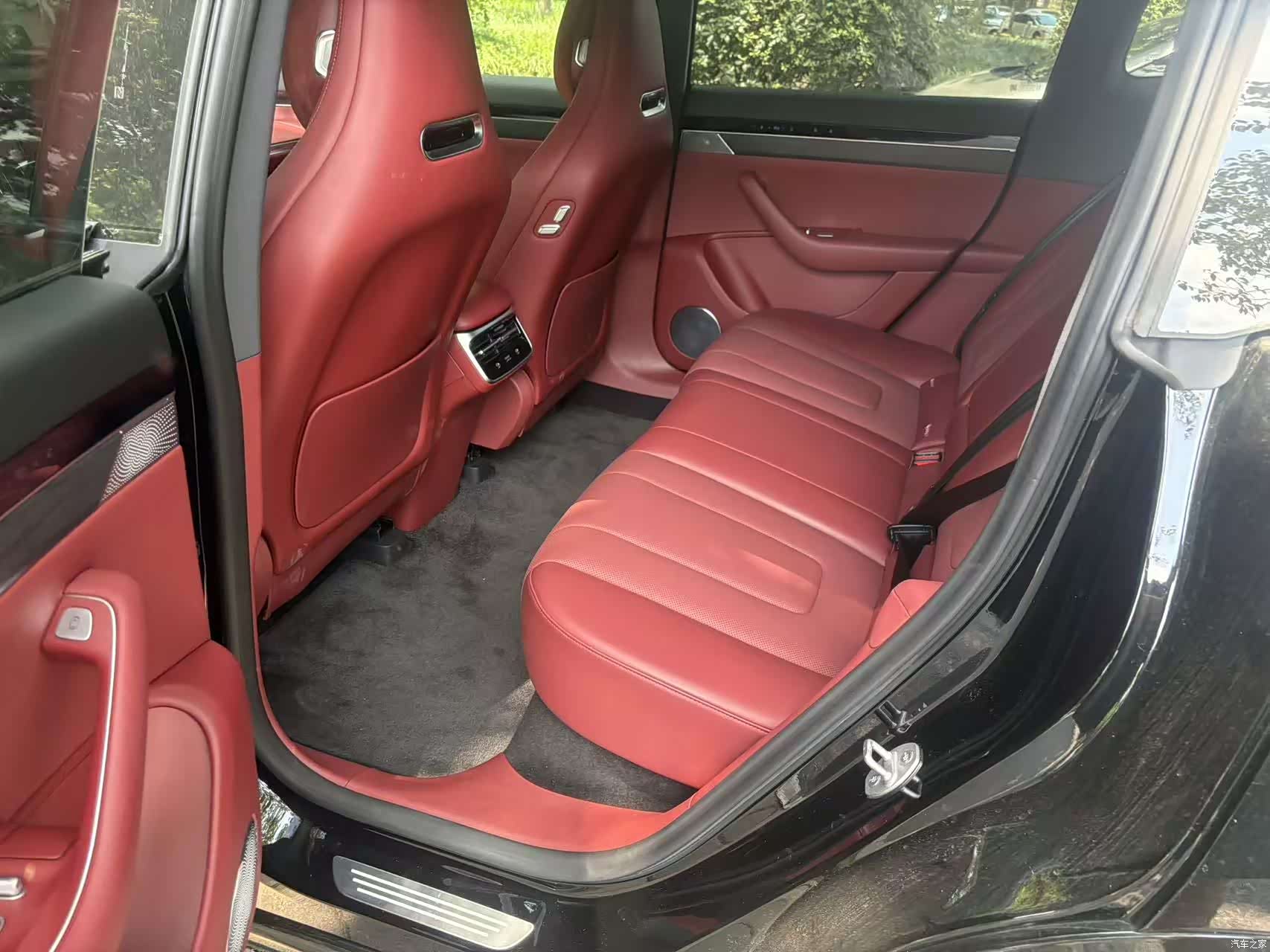 Luxeed R7, 2025 7