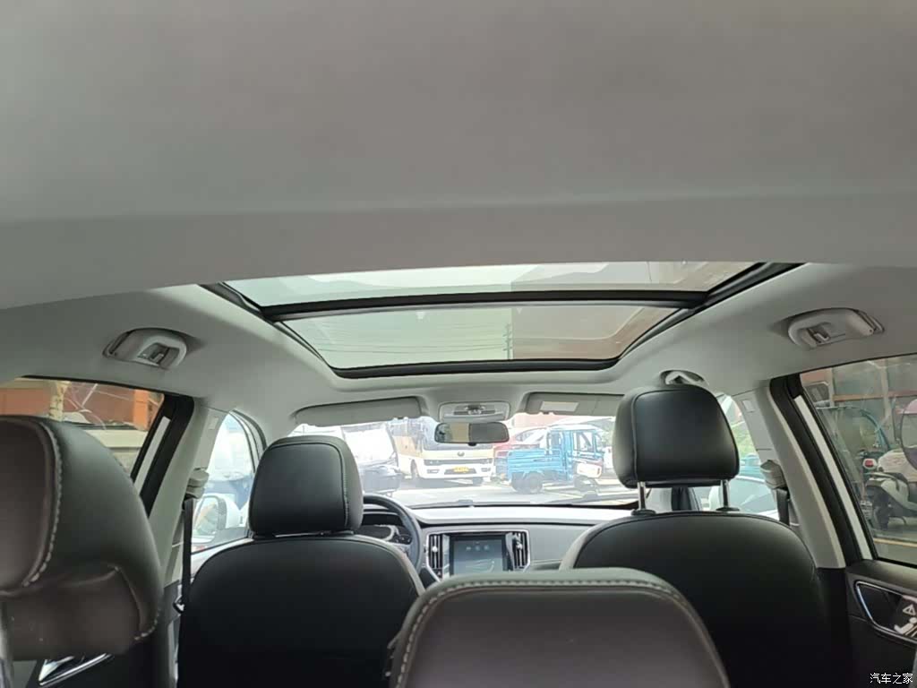 Roewe RX5, 2019 18