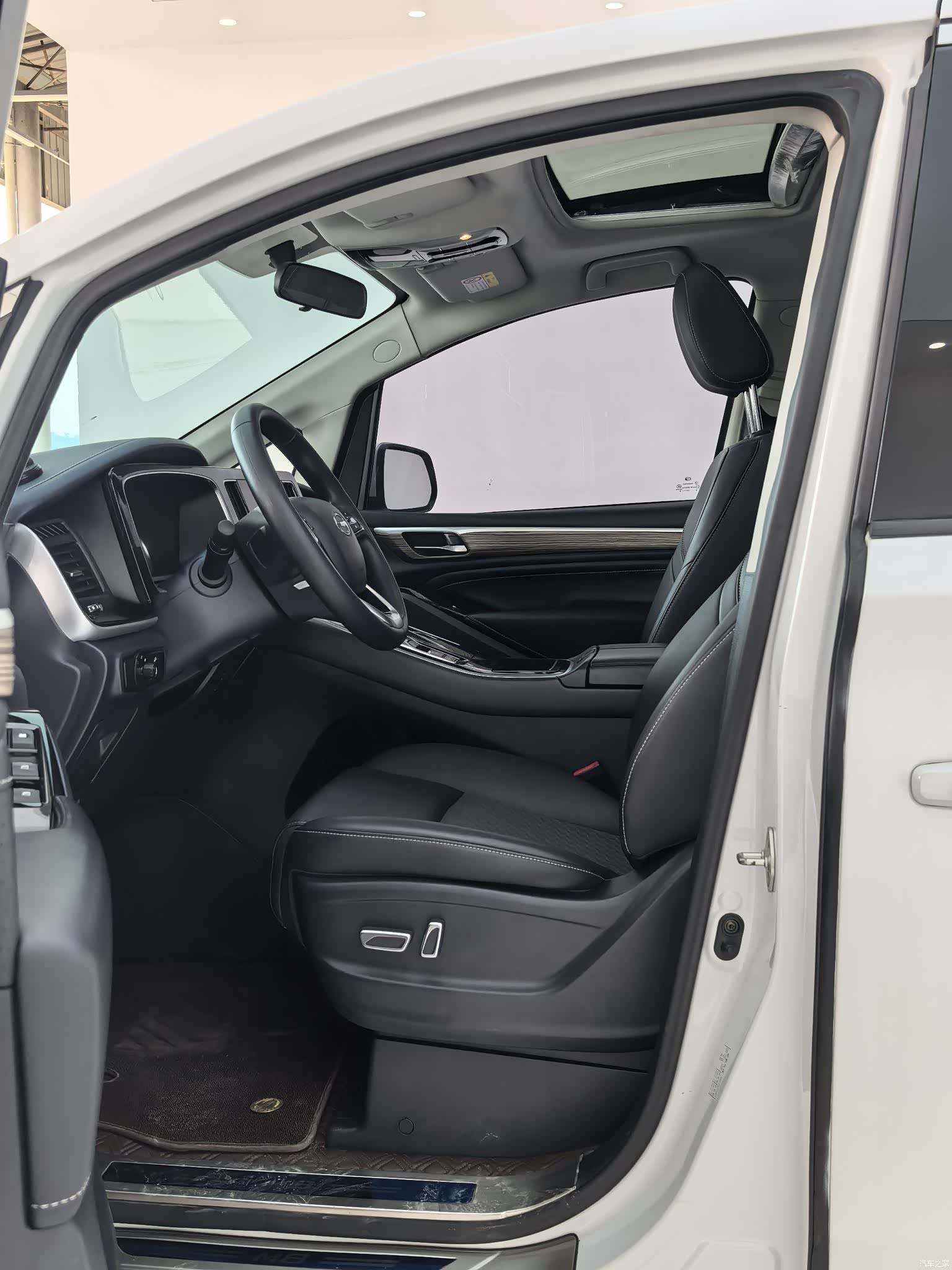 Trumpchi M8, 2023 6