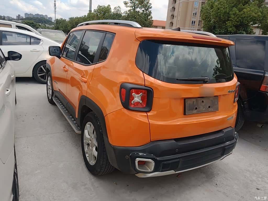 Jeep Renegade, 2016 все фото