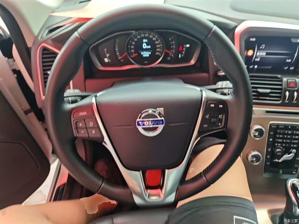 Volvo XC60, 2017 11