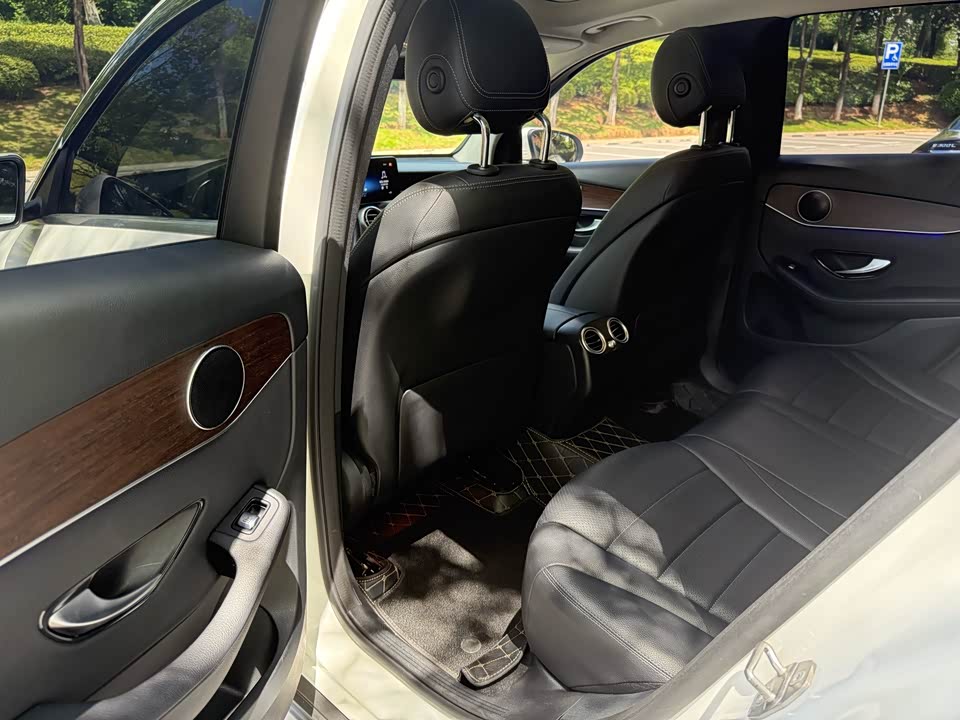Mercedes-Benz GLC Mercedes-Benz GLC