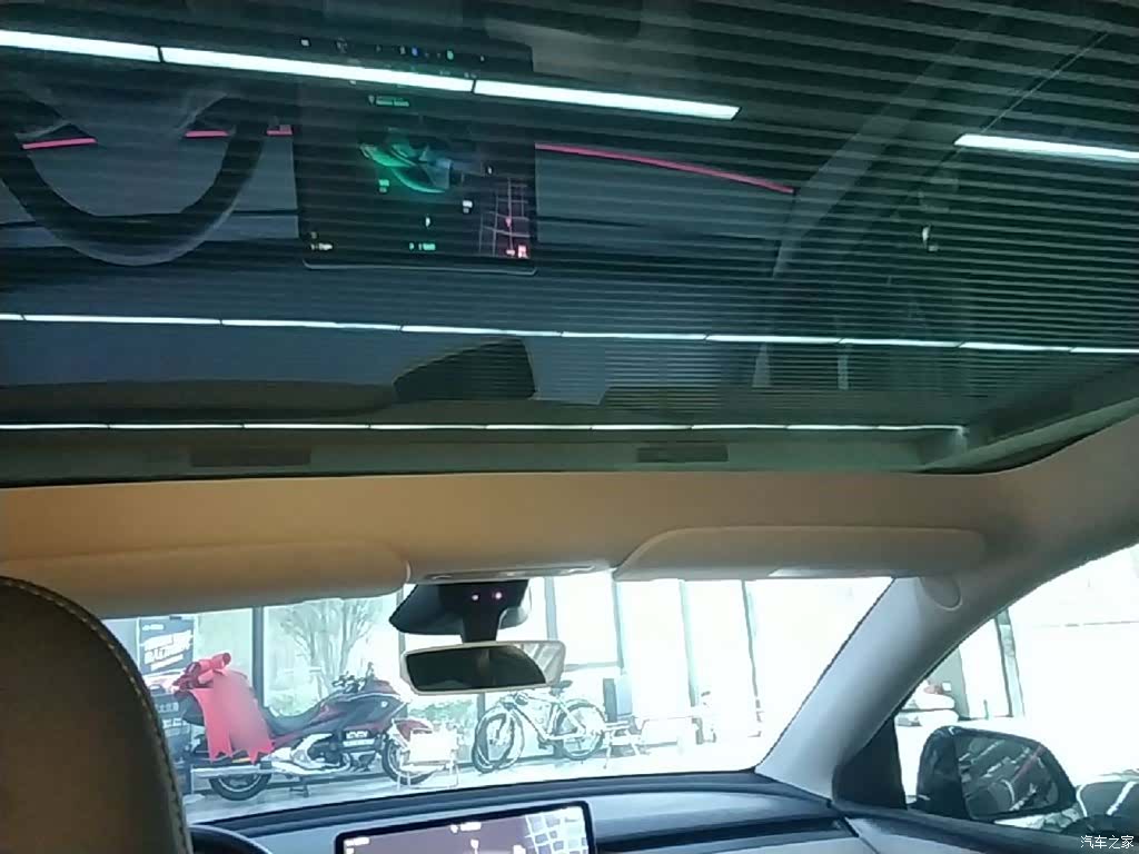 Tesla Model Y, 2024 18